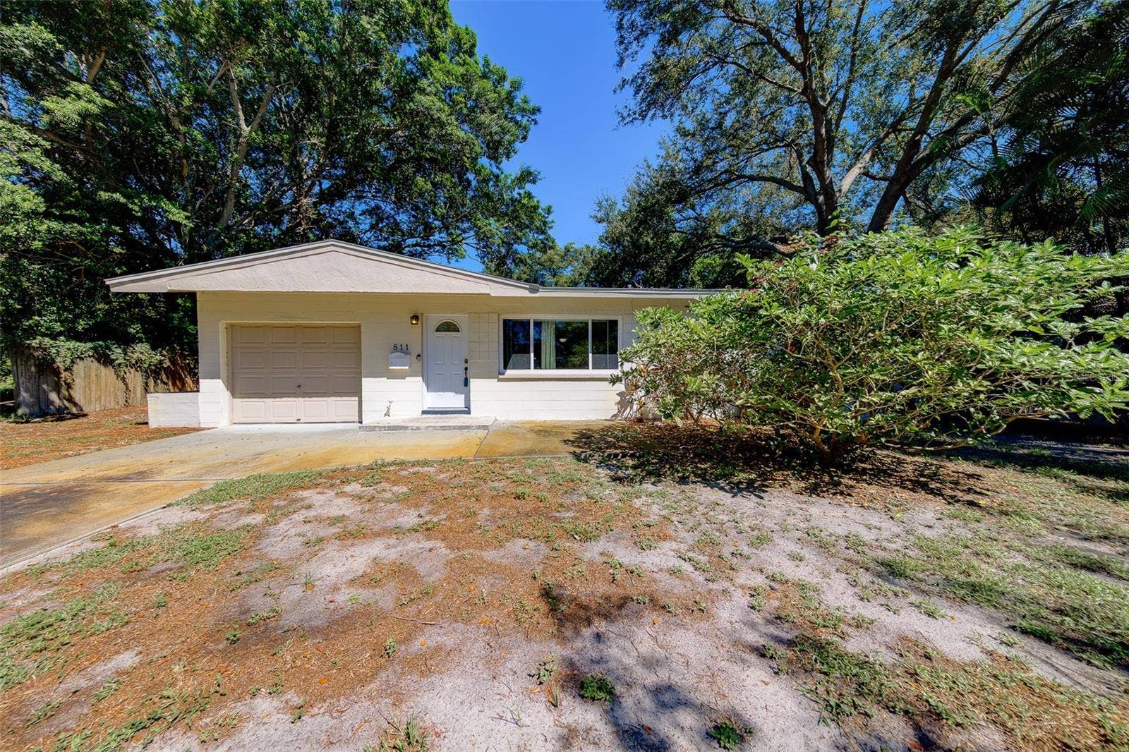 811 69TH AVENUE S, St Petersburg, FL 33705