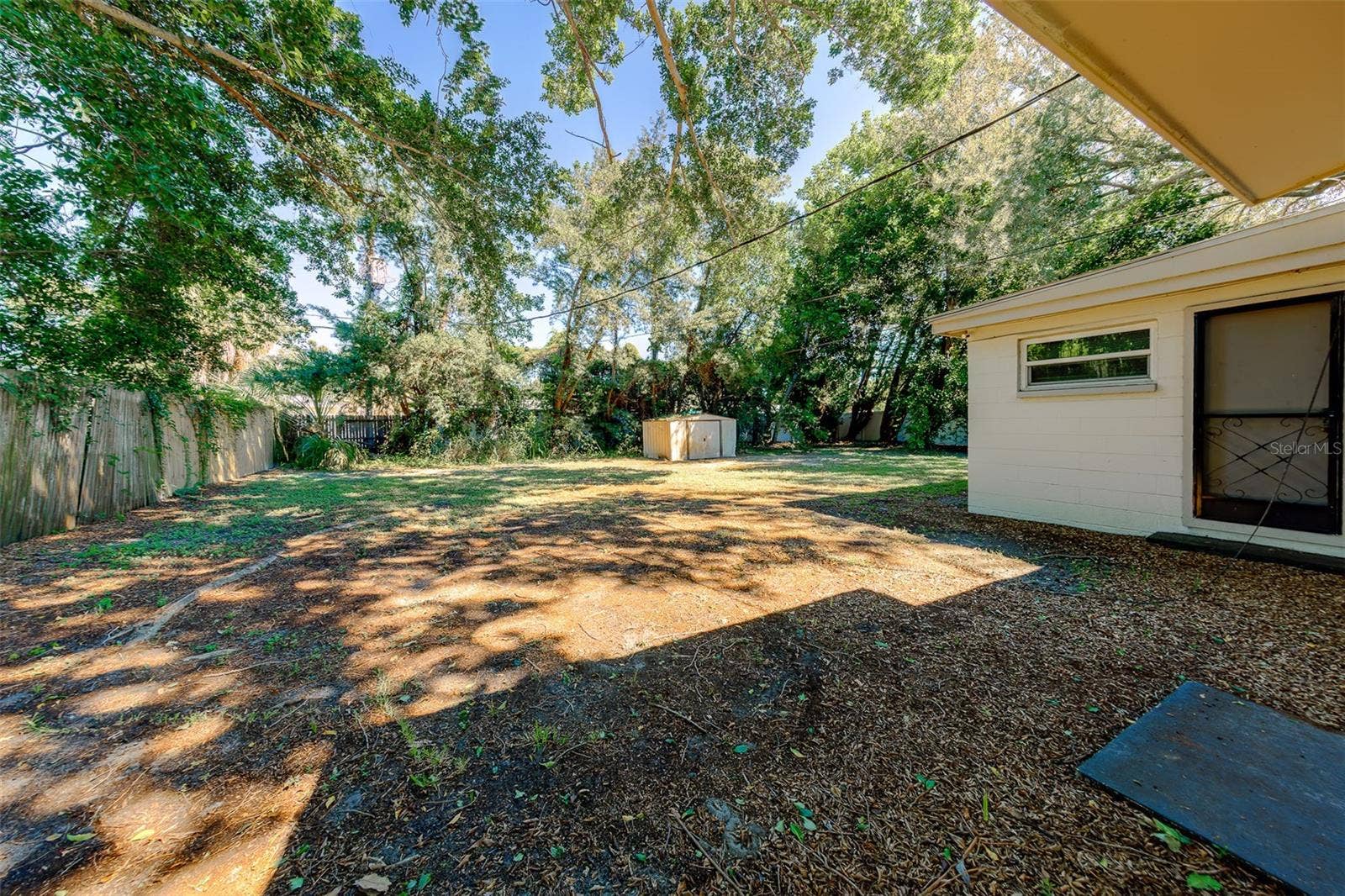 811 69TH AVENUE S, St Petersburg, FL 33705