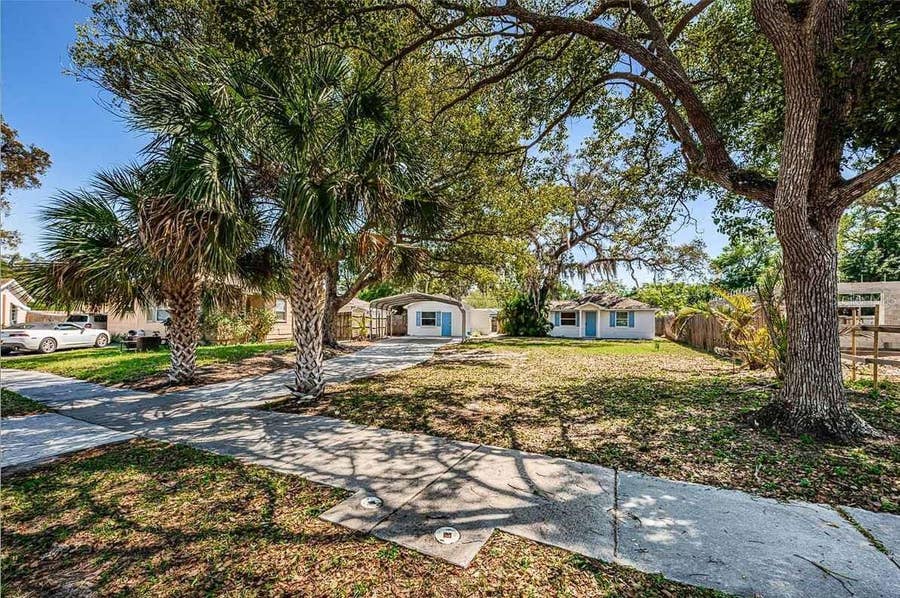 Property photo for 1233 1/2 SEDEEVA CIRCLE S, Clearwater, FL