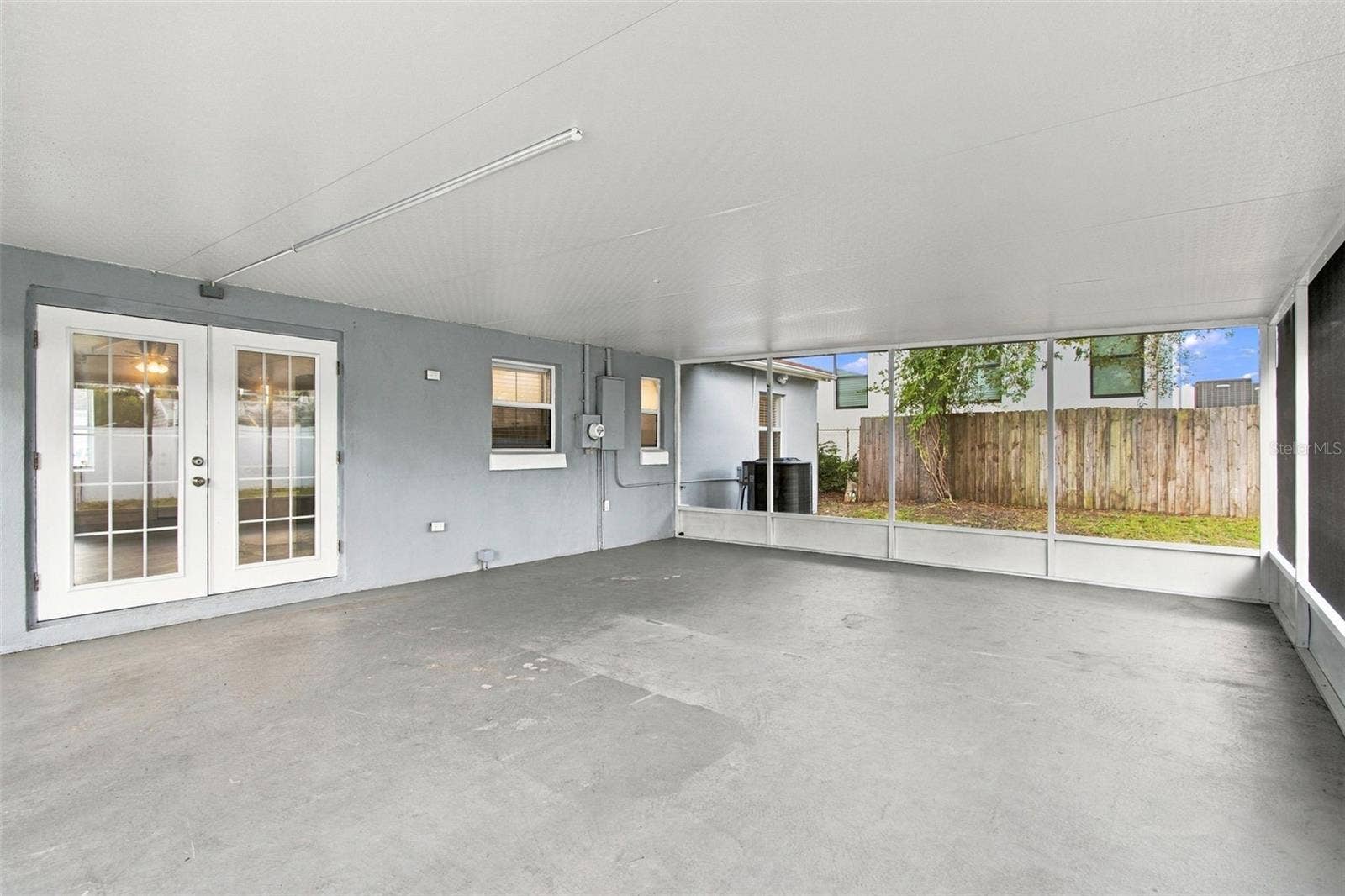 4730 W WALLCRAFT AVENUE, Tampa, FL 33611 4730 W WALLCRAFT AVENUE, Tampa, FL 33611