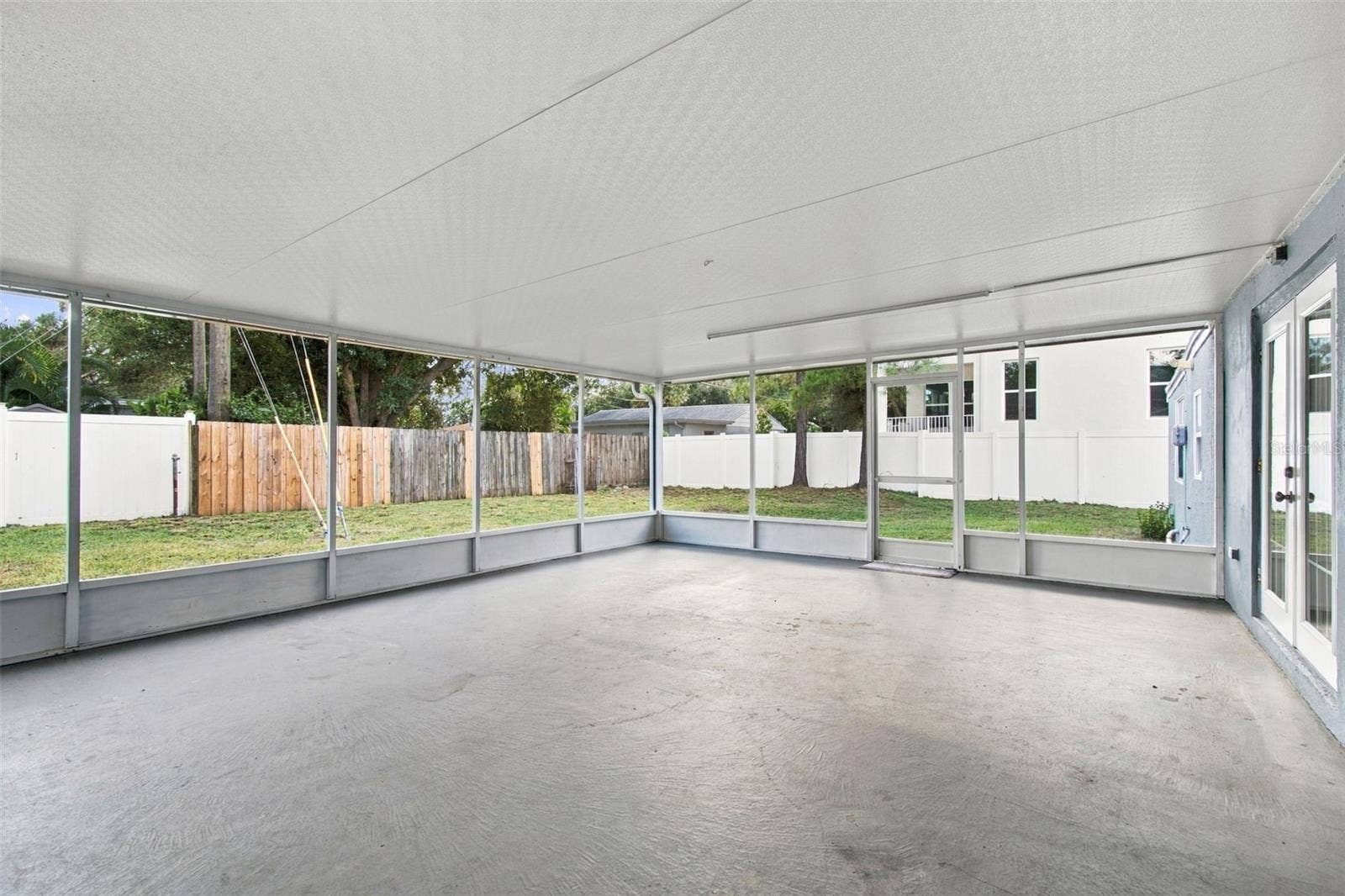 4730 W WALLCRAFT AVENUE, Tampa, FL 33611 4730 W WALLCRAFT AVENUE, Tampa, FL 33611