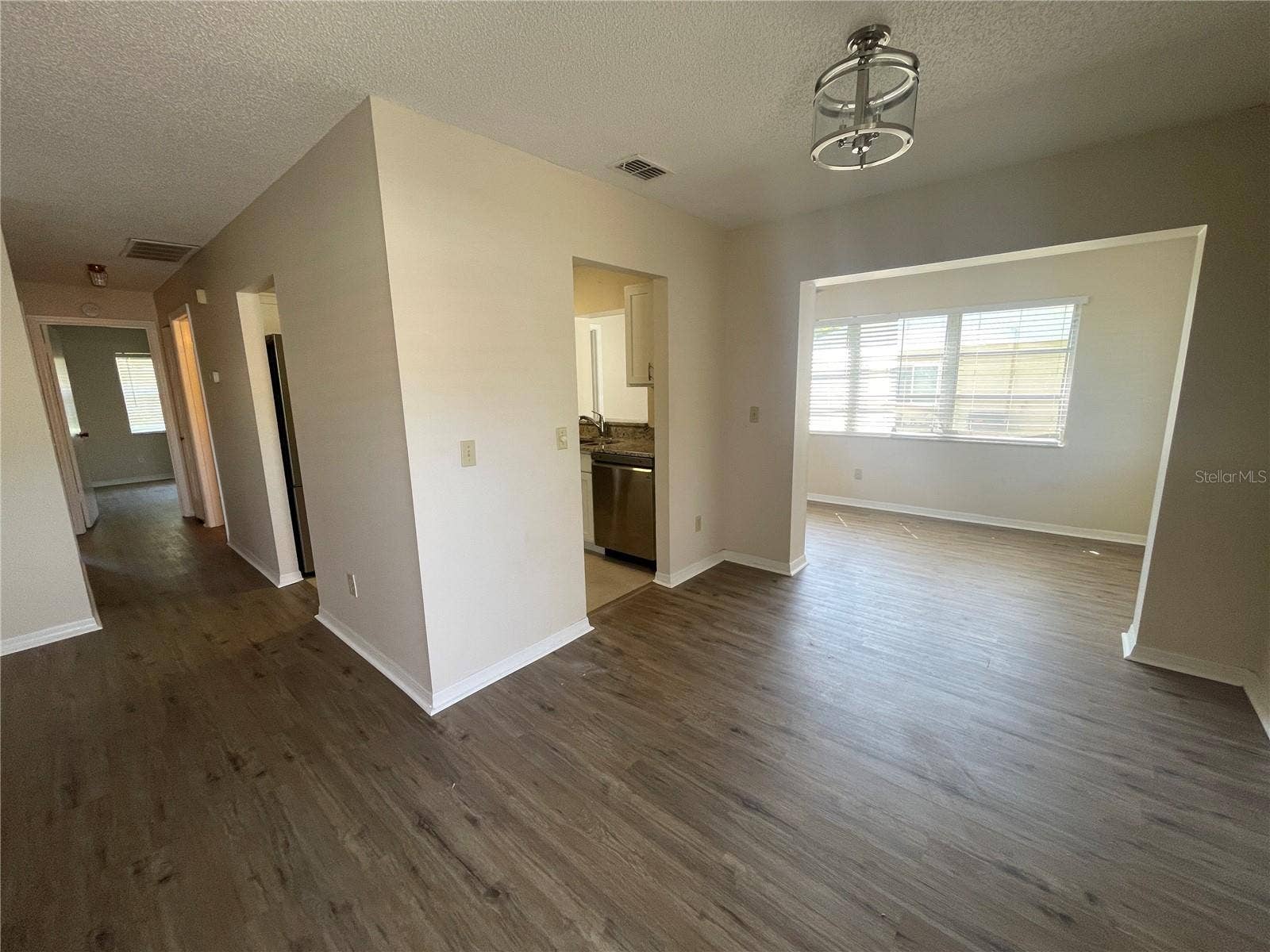 2232 GRENADIER DRIVE, #25, Sun City Center, FL 33573 Dining area