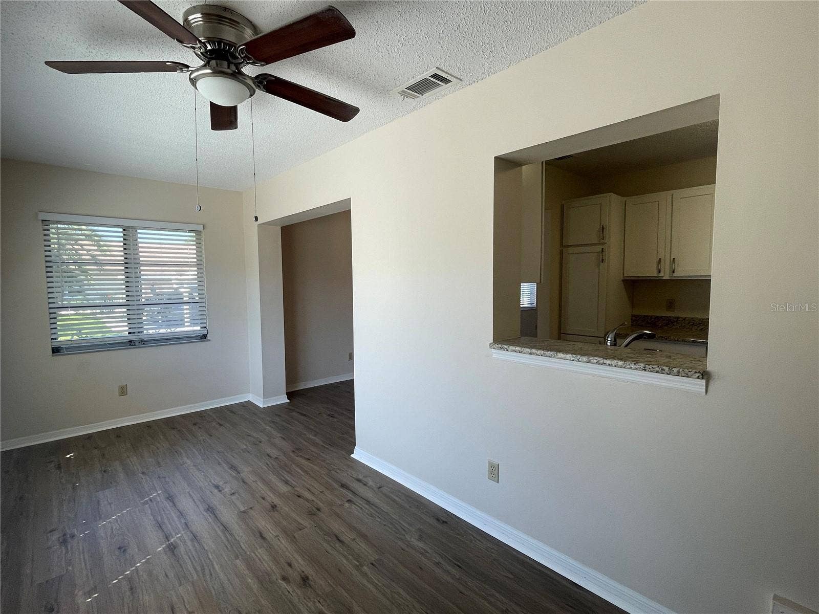 2232 GRENADIER DRIVE, #25, Sun City Center, FL 33573 Florida Room under A/C