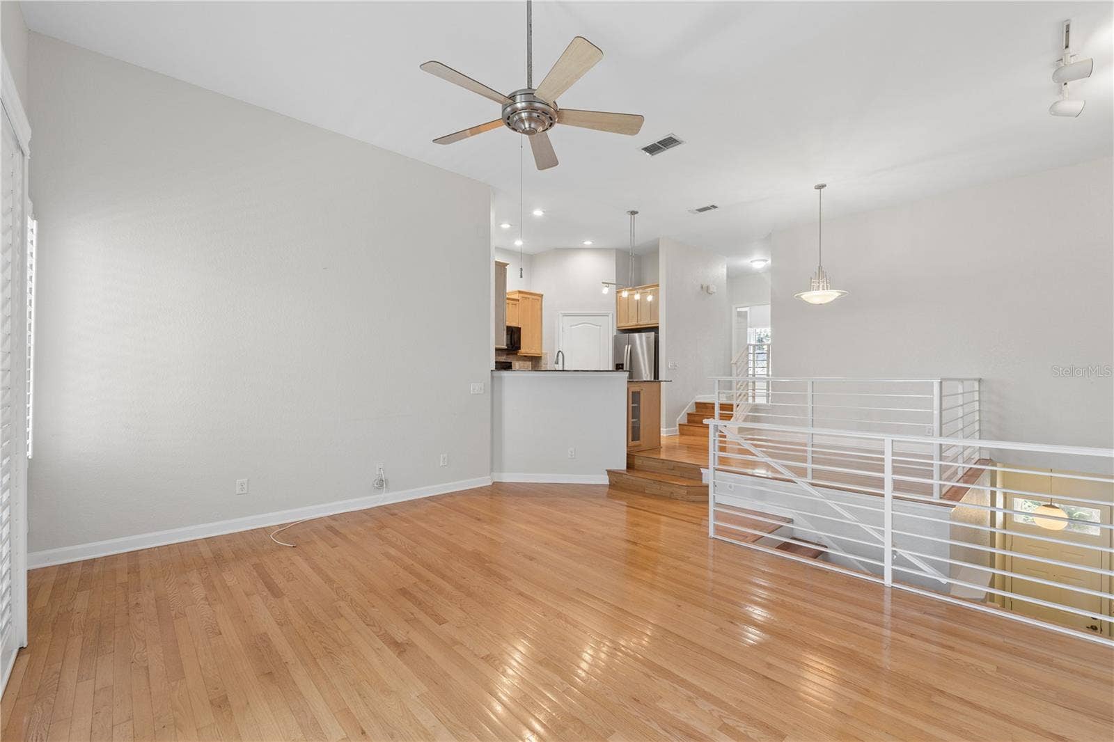 752 CORAL REEF DRIVE, Tampa, FL 33602 752 CORAL REEF DRIVE, Tampa, FL 33602