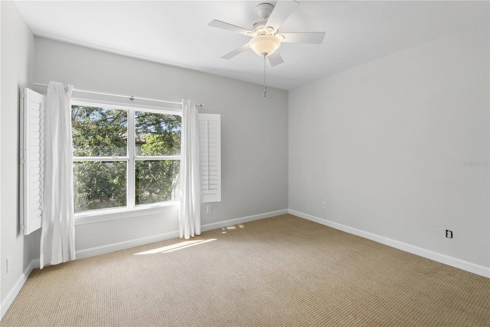752 CORAL REEF DRIVE, Tampa, FL 33602 752 CORAL REEF DRIVE, Tampa, FL 33602