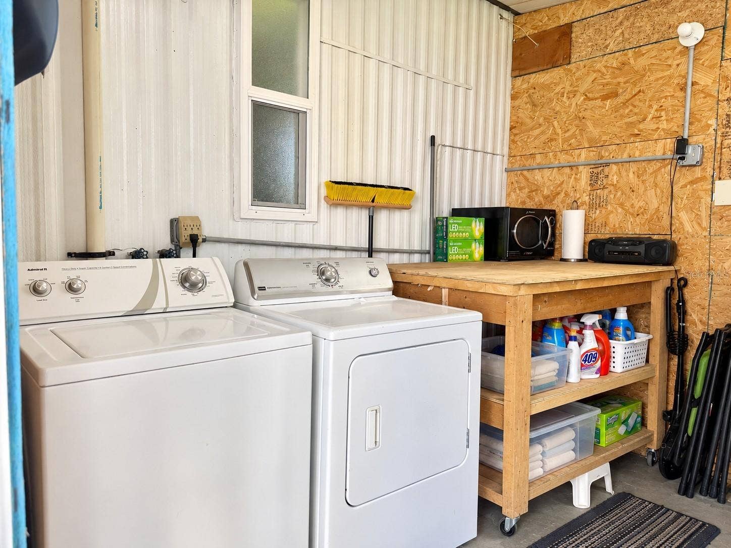 37631 CAMPO AVENUE, Zephyrhills, FL 33541 Washer and Dryer