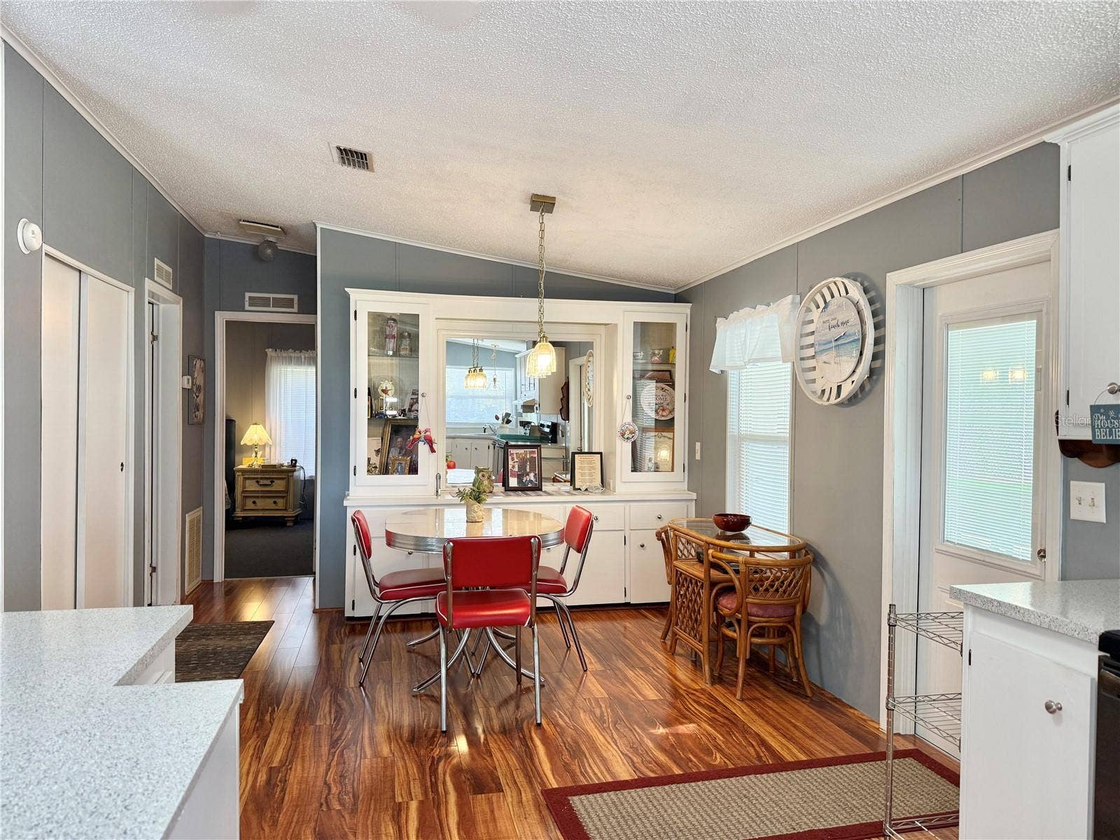 37631 CAMPO AVENUE, Zephyrhills, FL 33541 Dining Area