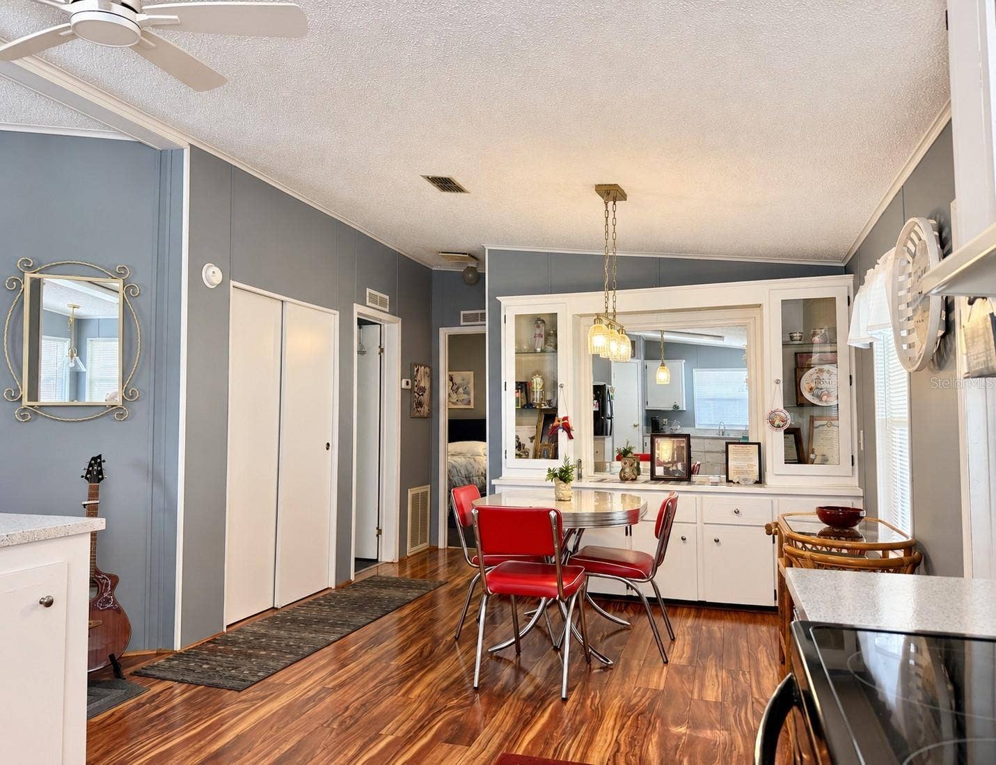 37631 CAMPO AVENUE, Zephyrhills, FL 33541 Dining Area