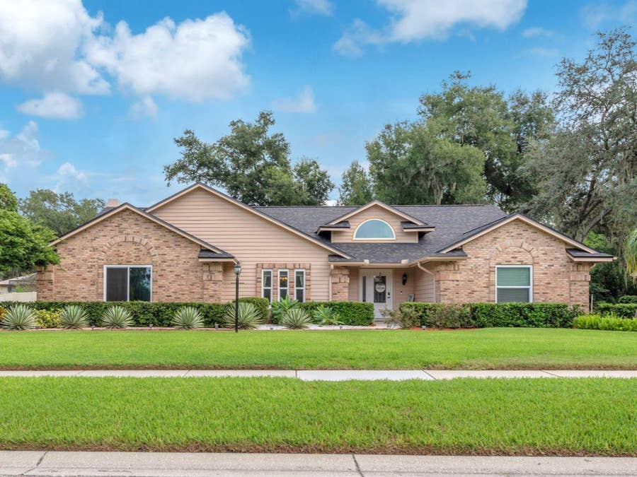 Property photo for 2421 OAK LANDING DRIVE, Brandon, FL