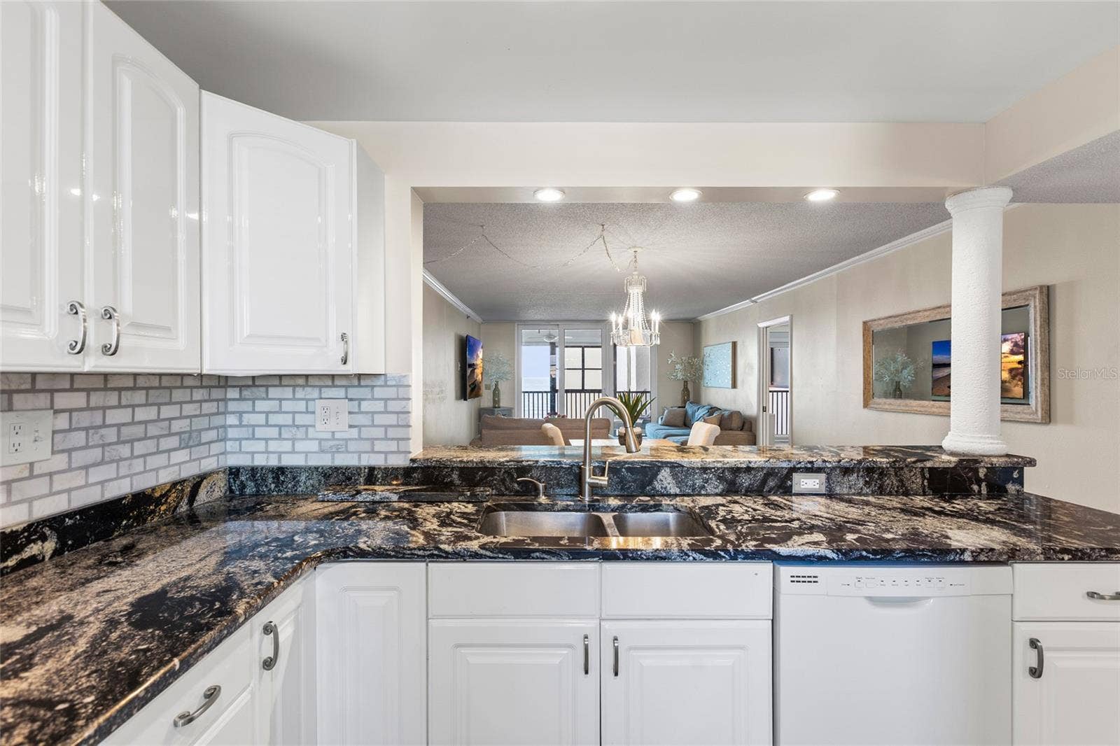 14900 GULF BOULEVARD, #204, Madeira Beach, FL 33708 Kitchen