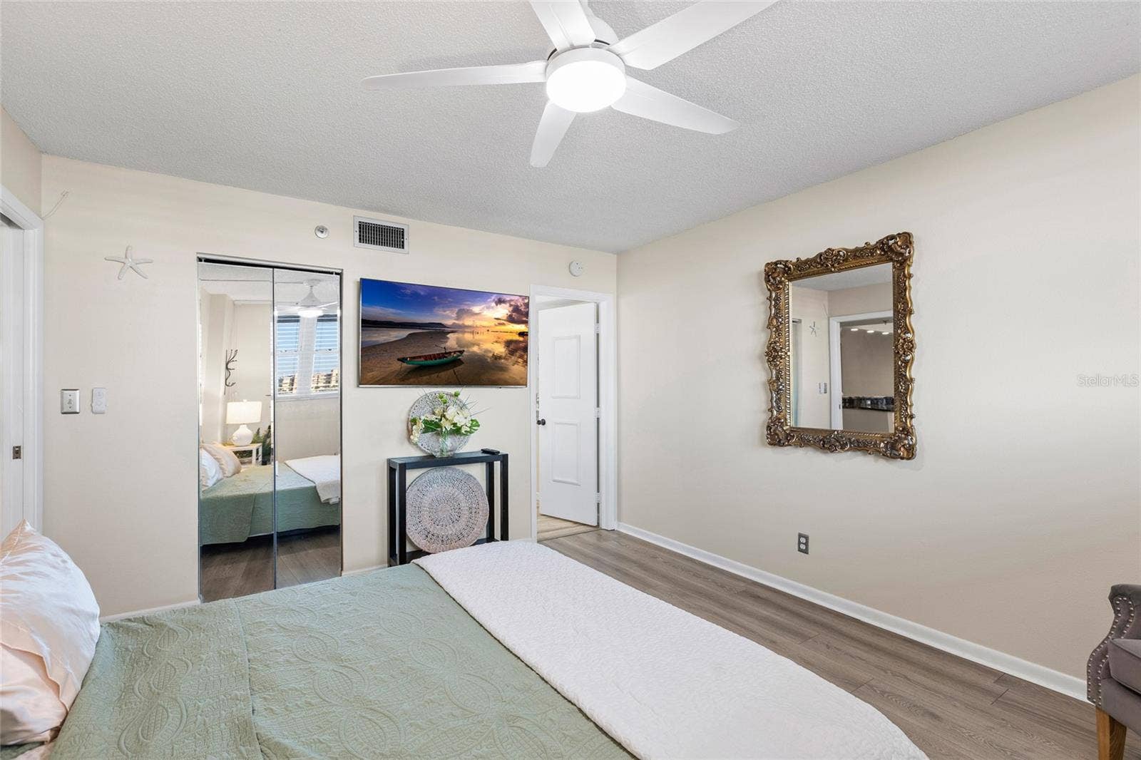 14900 GULF BOULEVARD, #204, Madeira Beach, FL 33708 Guest Bedroom