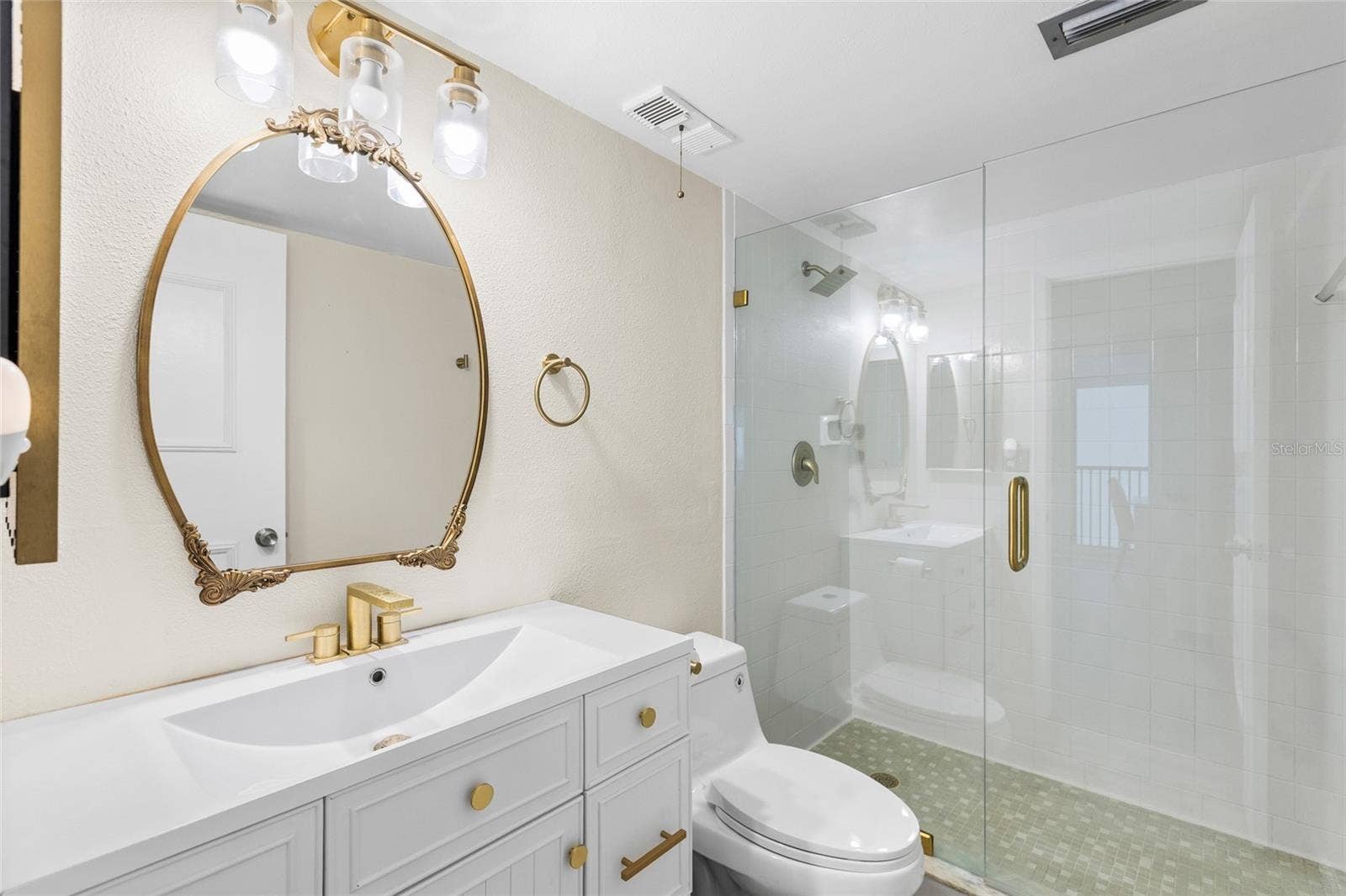 14900 GULF BOULEVARD, #204, Madeira Beach, FL 33708 Primary Bathroom