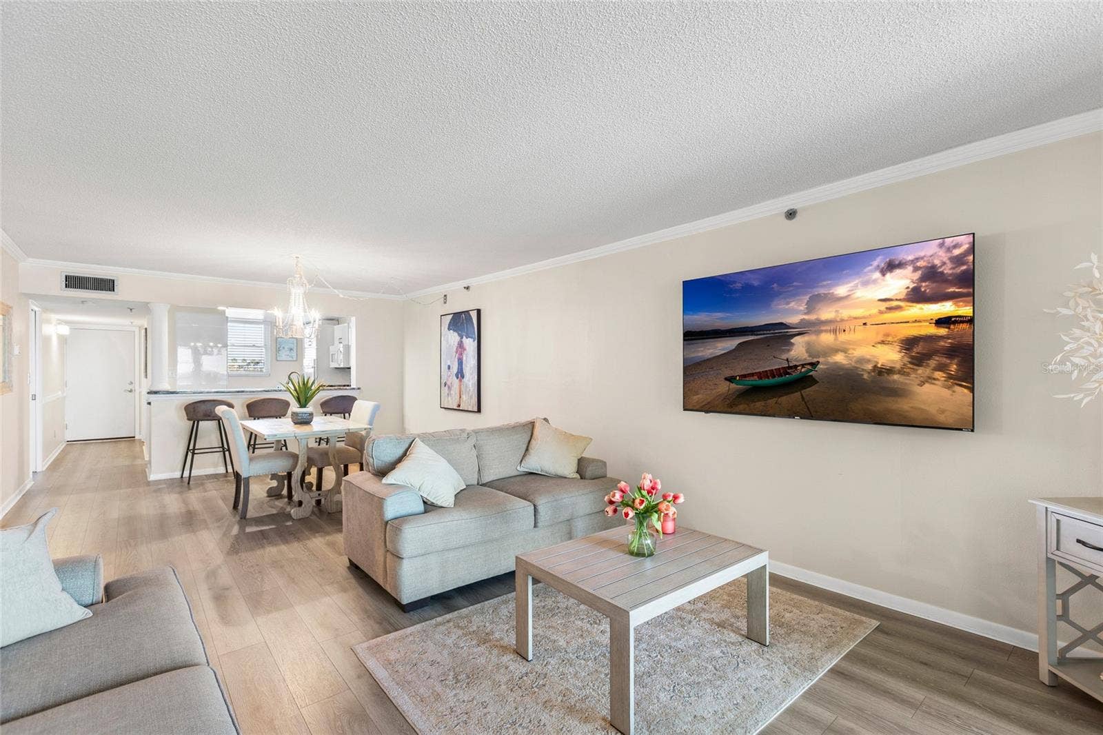 14900 GULF BOULEVARD, #204, Madeira Beach, FL 33708 Living Room