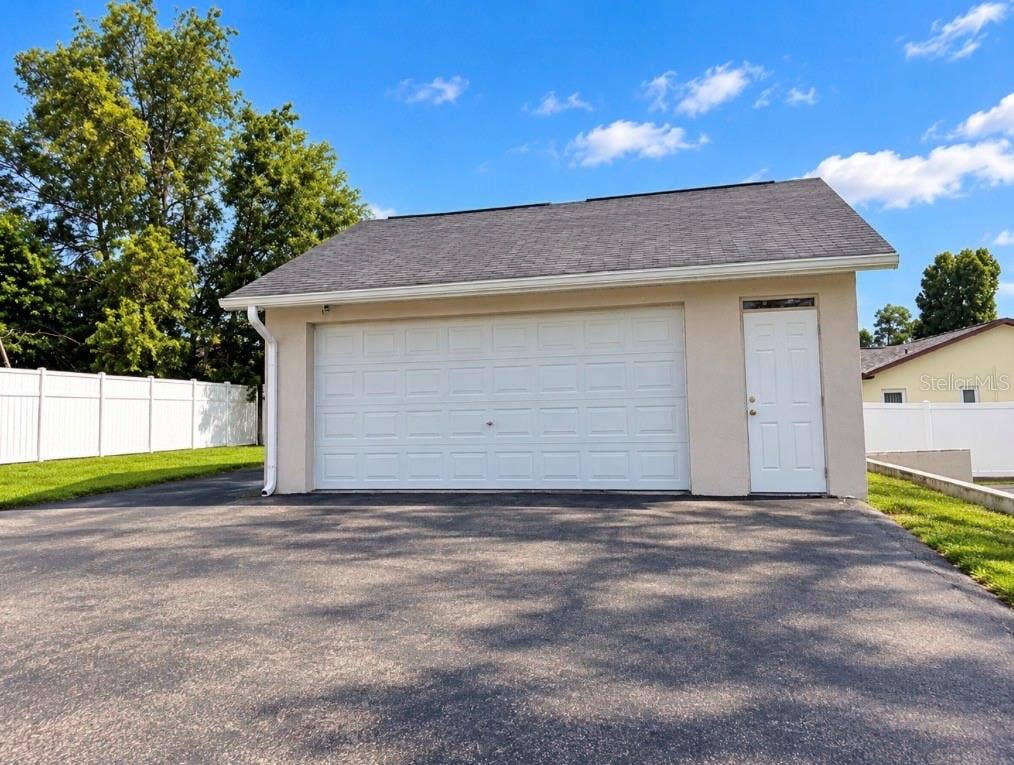 5280 BEACHVIEW DRIVE, Spring Hill, FL 34606 5280 BEACHVIEW DRIVE, Spring Hill, FL 34606