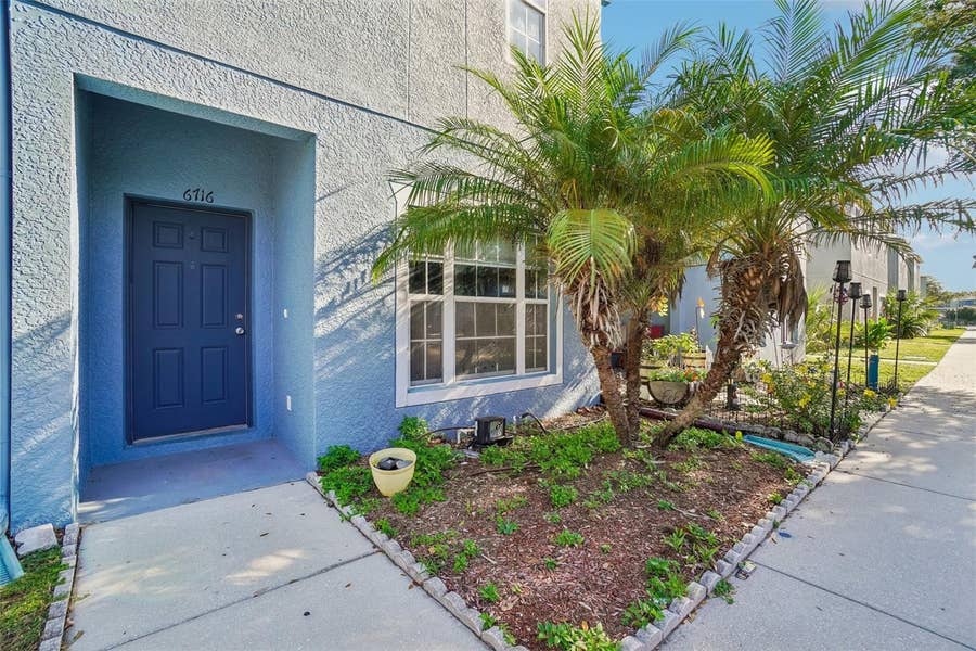Property photo for 6716 LAKE CAMDEN WAY, Gibsonton, FL