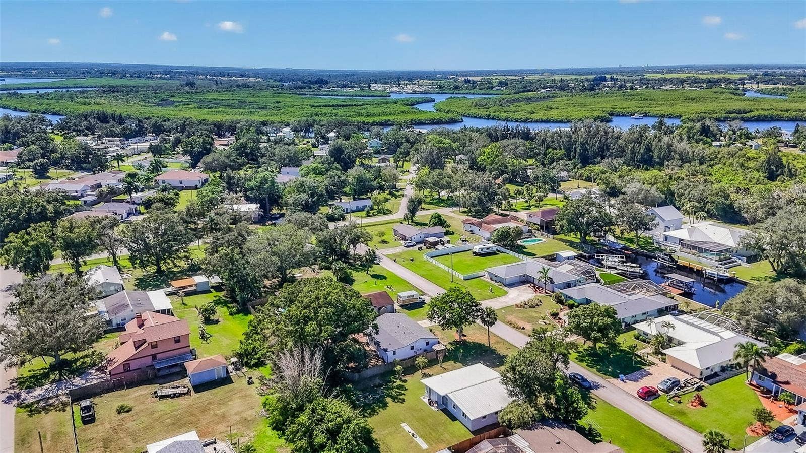 408 13TH STREET SW, Ruskin, FL 33570