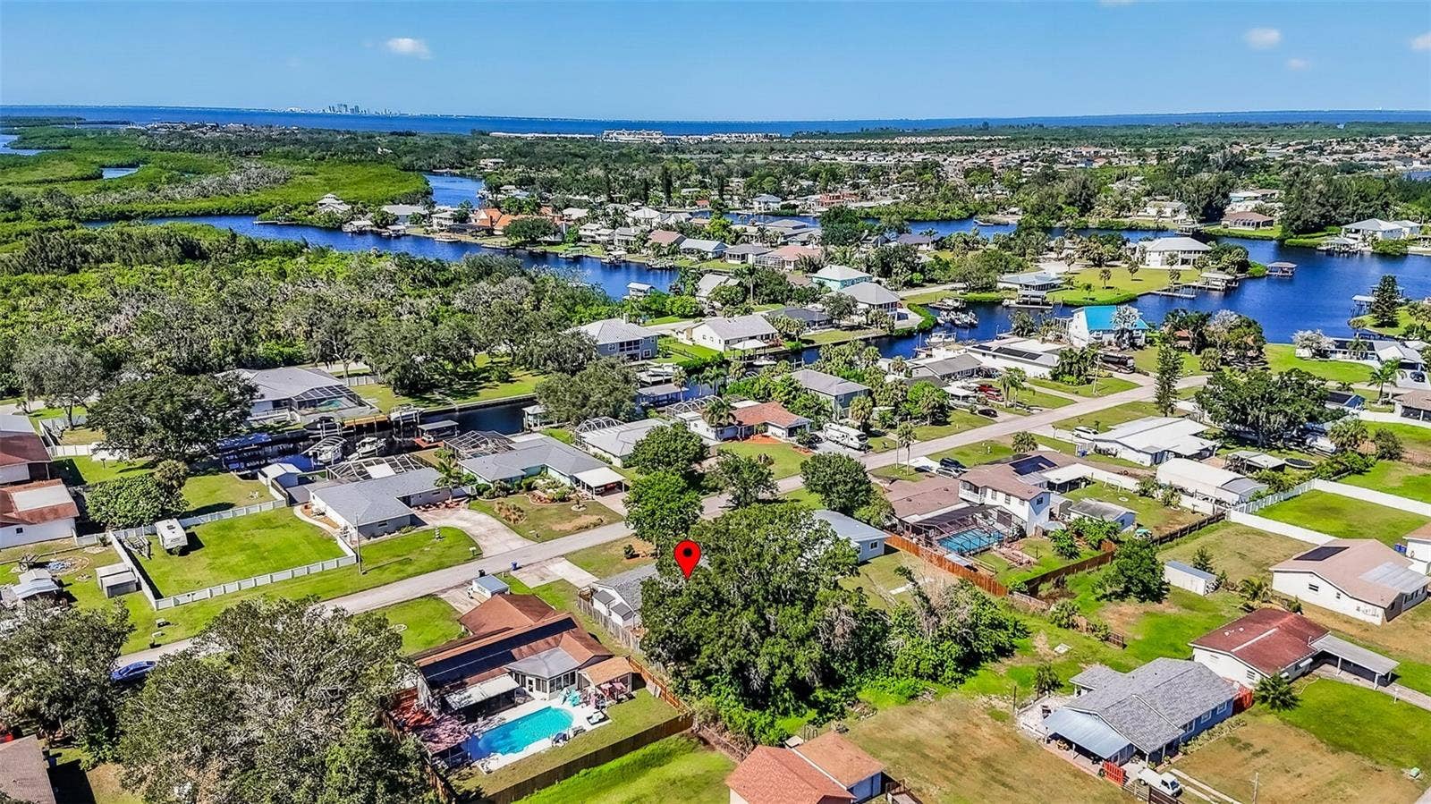 408 13TH STREET SW, Ruskin, FL 33570