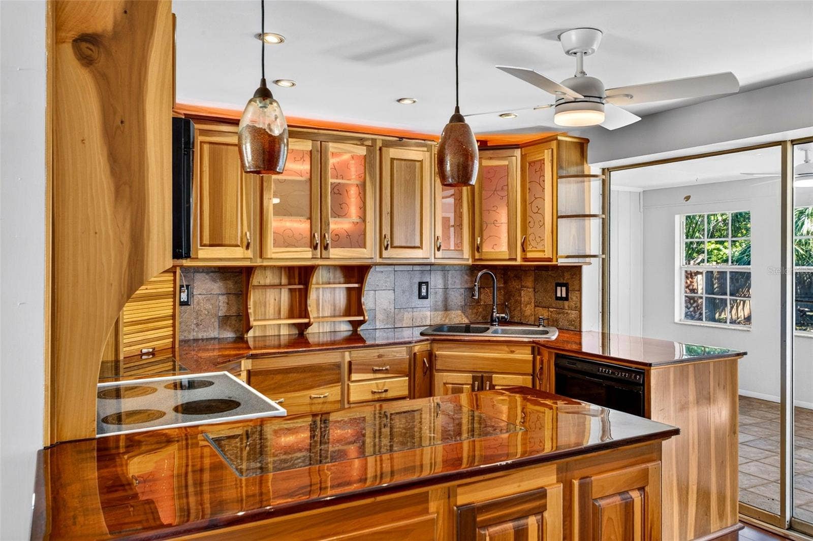 408 13TH STREET SW, Ruskin, FL 33570