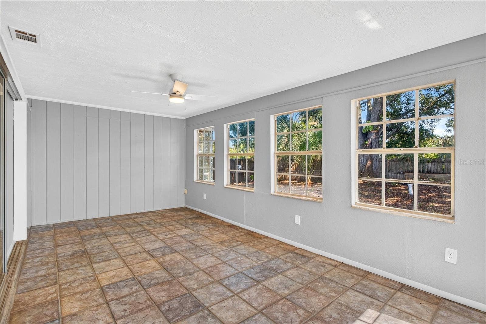 408 13TH STREET SW, Ruskin, FL 33570