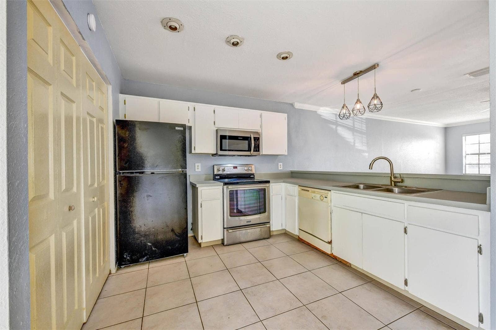 5320 ABINGER COURT, Tampa, FL 33624 5320 ABINGER COURT, Tampa, FL 33624