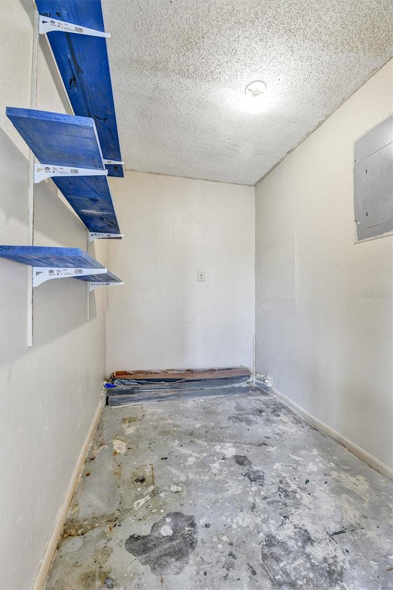 5320 ABINGER COURT, Tampa, FL 33624 5320 ABINGER COURT, Tampa, FL 33624
