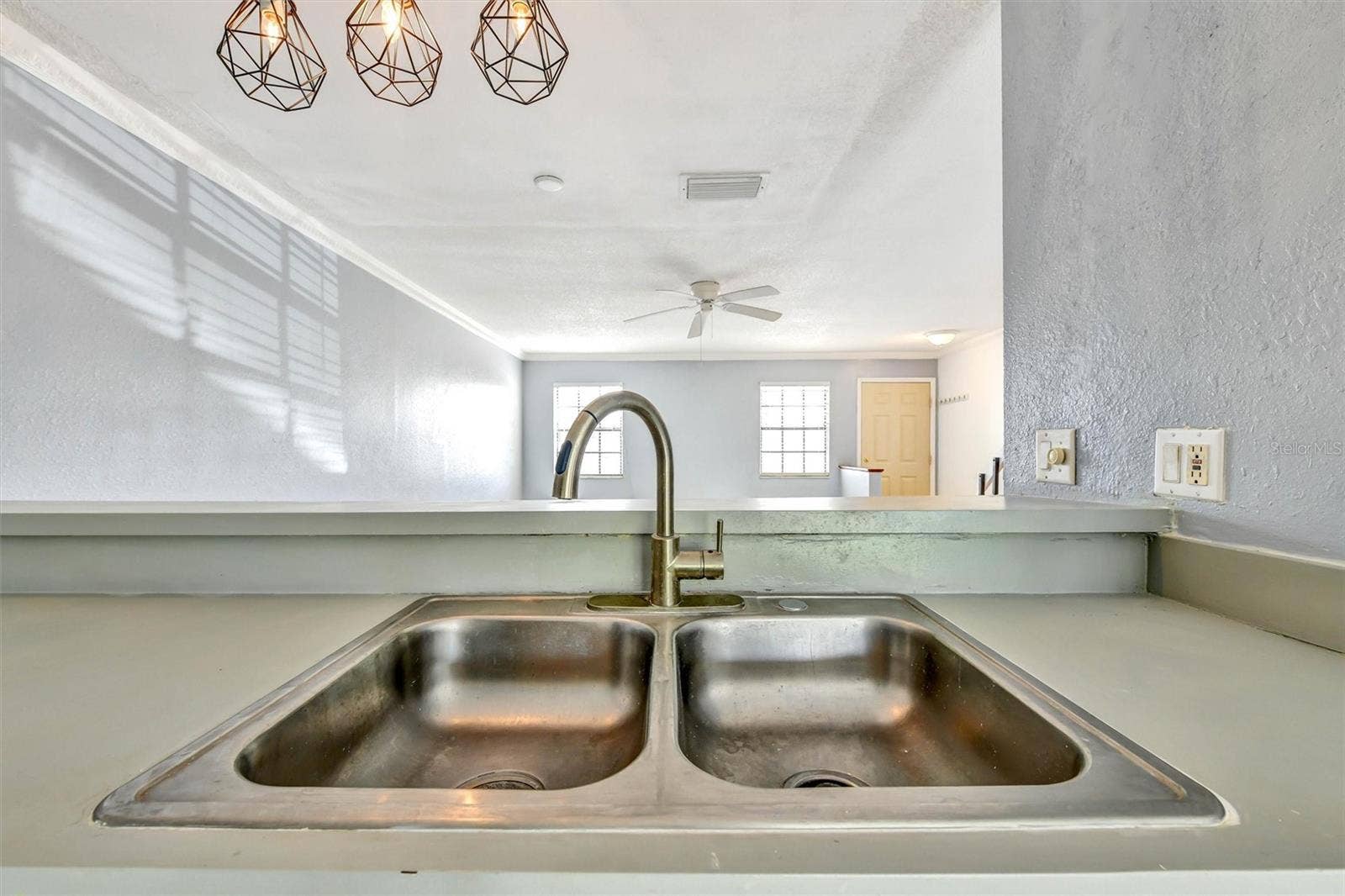 5320 ABINGER COURT, Tampa, FL 33624 5320 ABINGER COURT, Tampa, FL 33624