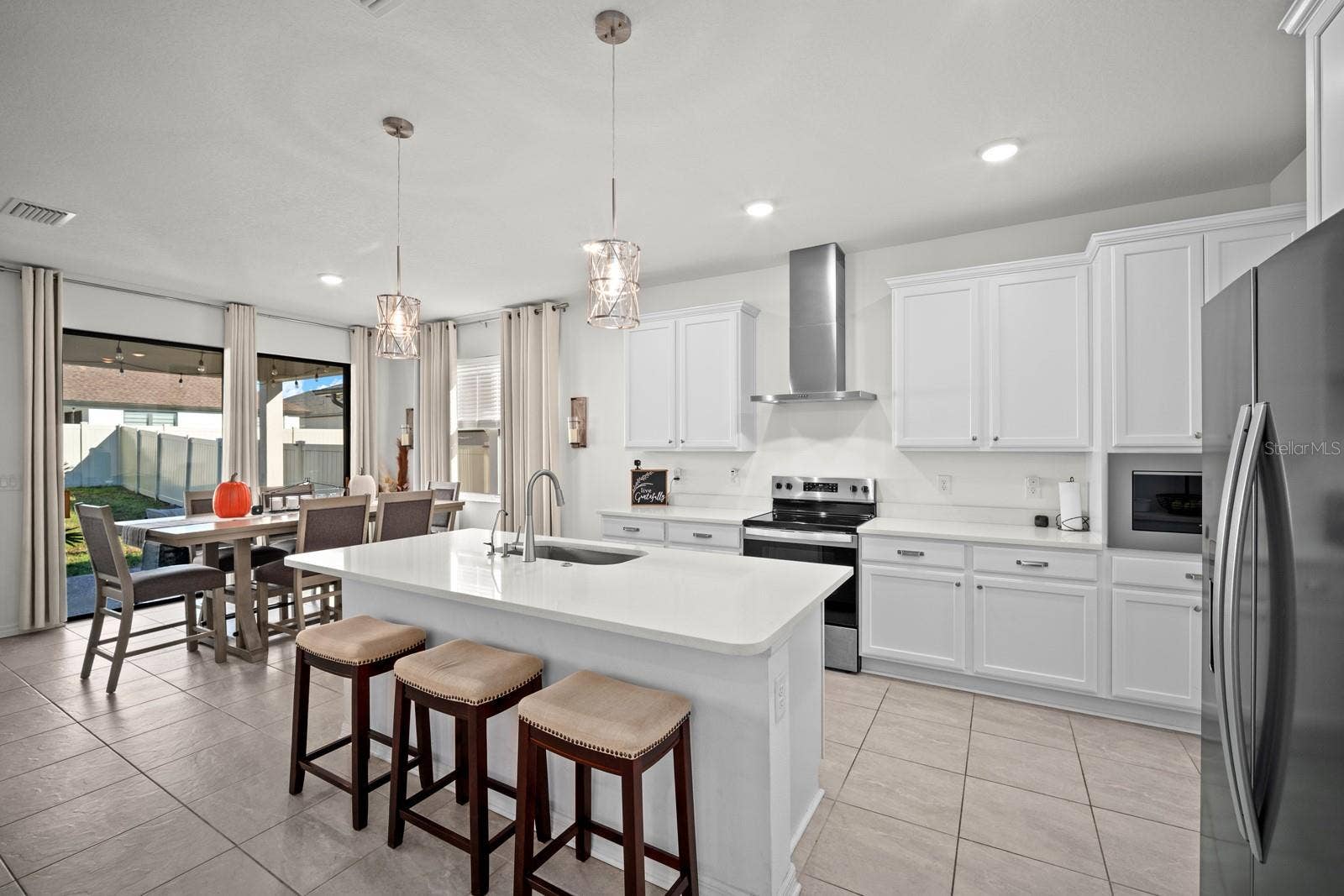 82 HILLSHIRE PLACE, Spring Hill, FL 34609 82 HILLSHIRE PLACE, Spring Hill, FL 34609