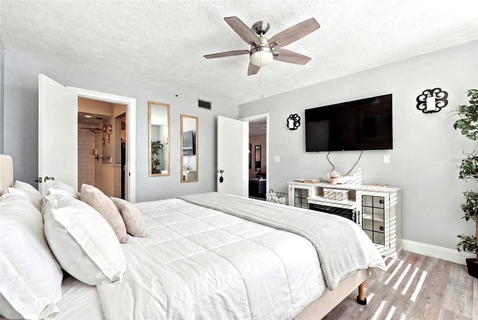 4530 PINEBROOK CIRCLE, #206, Bradenton, FL 34209 4530 PINEBROOK CIRCLE, #206, Bradenton, FL 34209