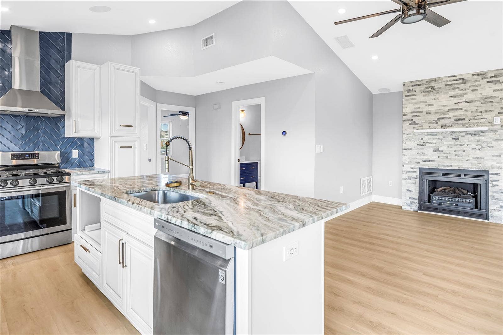 14500 N BAYSHORE DRIVE, Madeira Beach, FL 33708 14500 N BAYSHORE DRIVE, Madeira Beach, FL 33708
