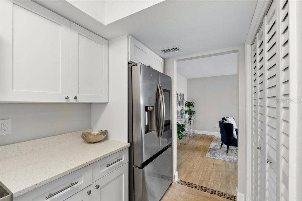 3301 SHERWOOD DRIVE, Largo, FL 33771 3301 SHERWOOD DRIVE, Largo, FL 33771