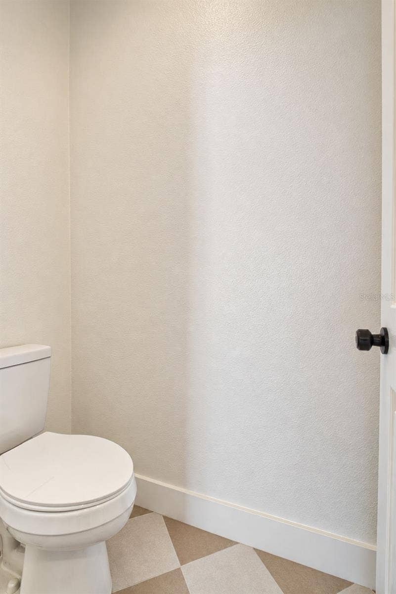 31421 SHAKER CIRCLE, Wesley Chapel, FL 33543 Main Bathroom