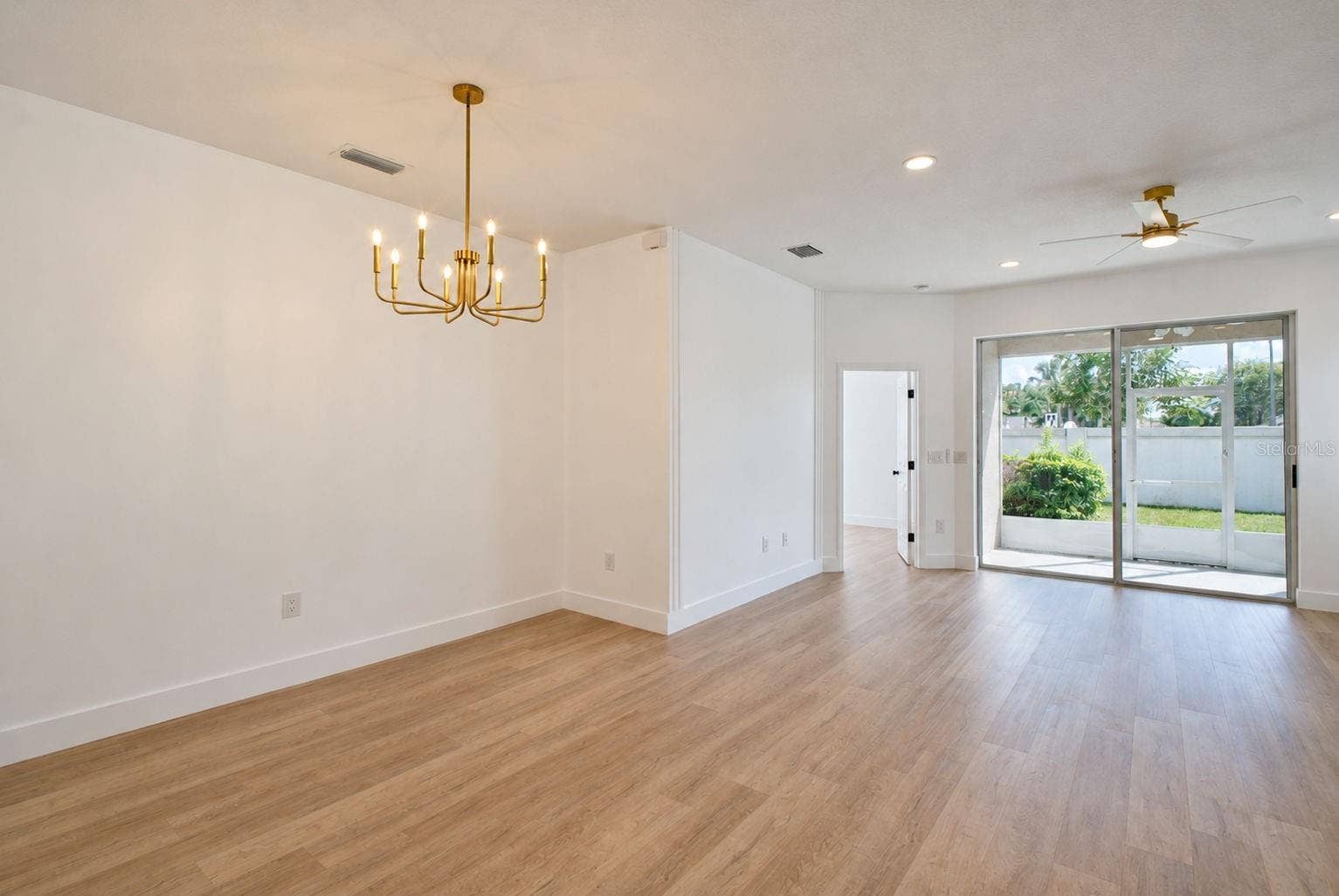 31421 SHAKER CIRCLE, Wesley Chapel, FL 33543 Dining Area