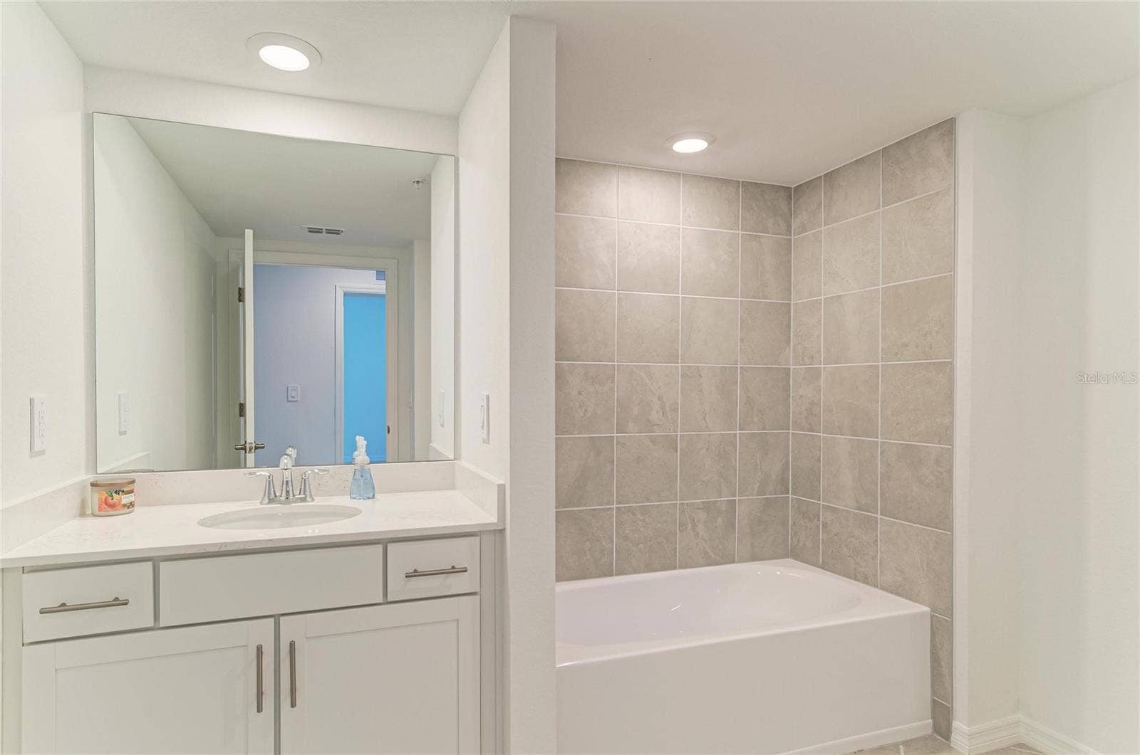 13018 BLACKBERRY COURT, #50-101, Venice, FL 34293