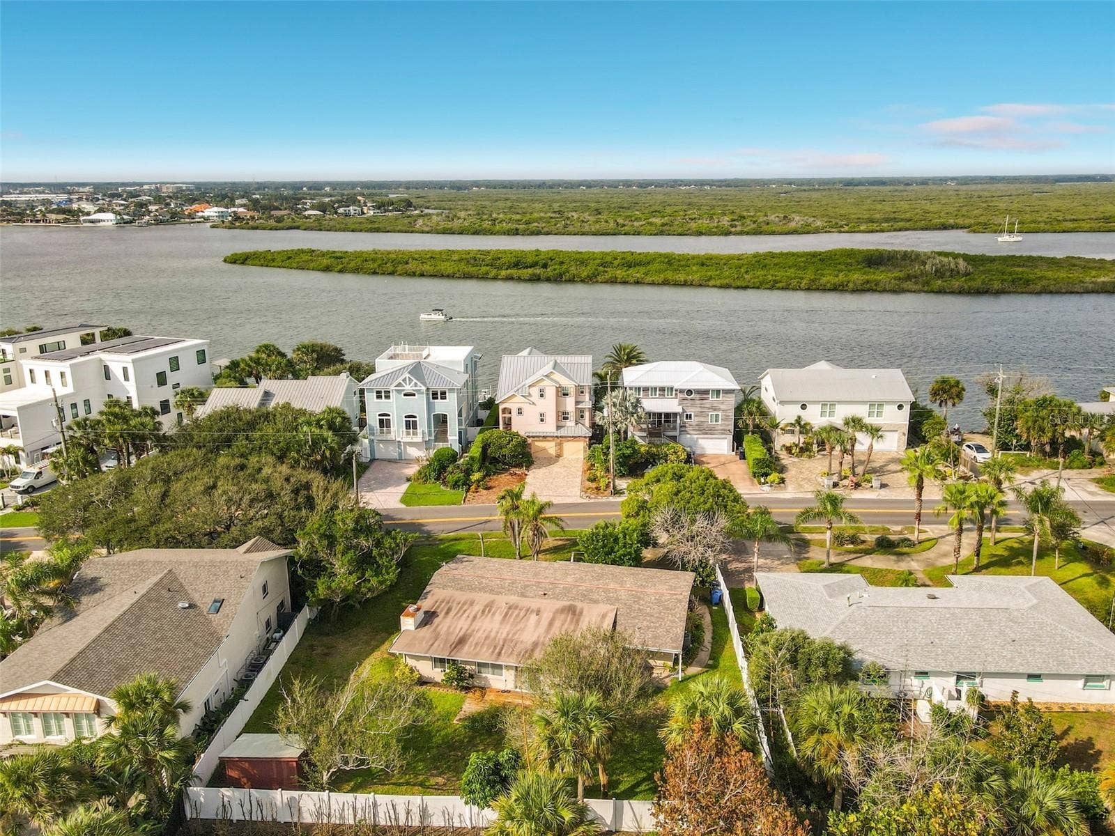 1211 N PENINSULA AVENUE, New Smyrna Beach, FL 32169 1211 N PENINSULA AVENUE, New Smyrna Beach, FL 32169