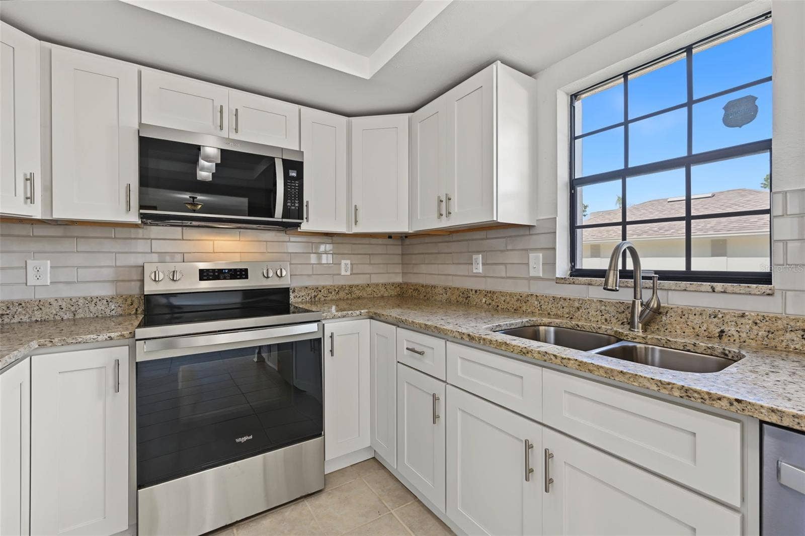 2460 HERON TERRACE, #102E, Clearwater, FL 33762 Updated Kitchen
