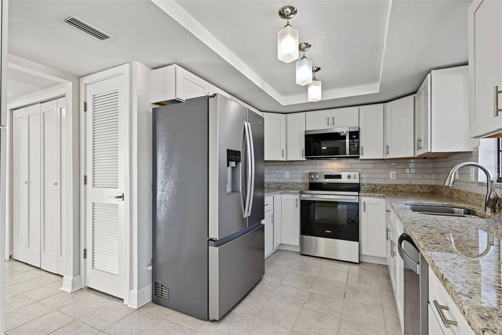 2460 HERON TERRACE, #102E, Clearwater, FL 33762 2460 HERON TERRACE, #102E, Clearwater, FL 33762