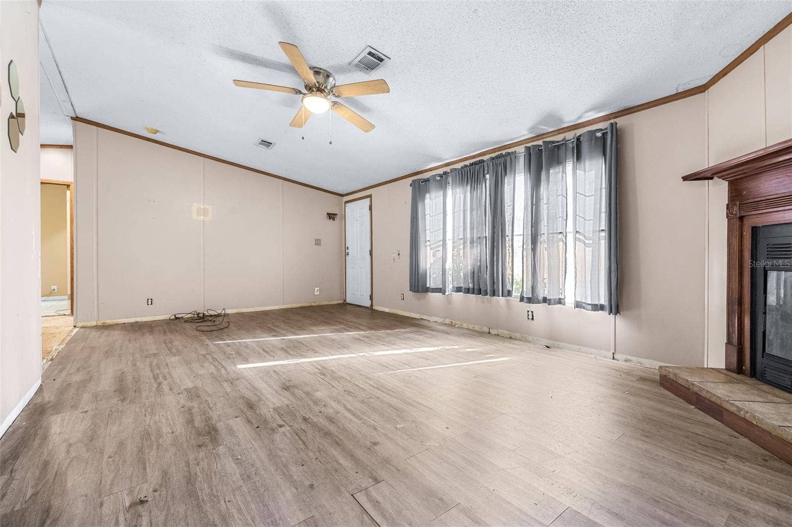 14305 BALM BOYETTE ROAD, Riverview, FL 33579 14305 BALM BOYETTE ROAD, Riverview, FL 33579