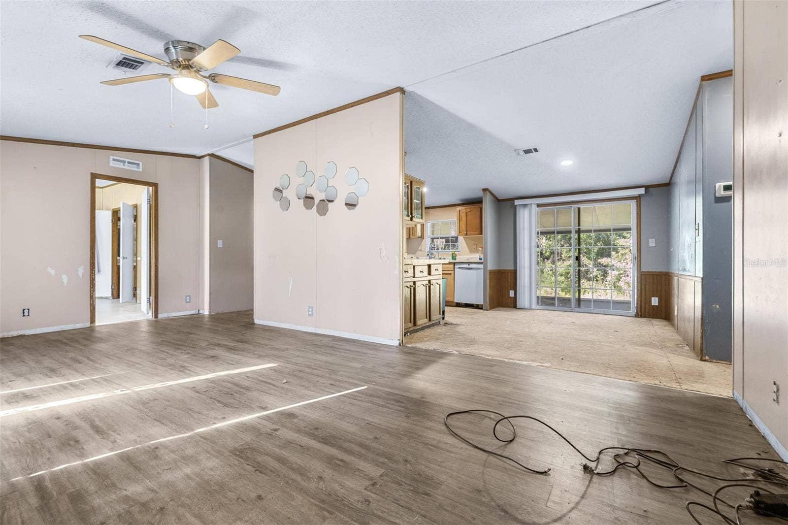14305 BALM BOYETTE ROAD, Riverview, FL 33579 14305 BALM BOYETTE ROAD, Riverview, FL 33579