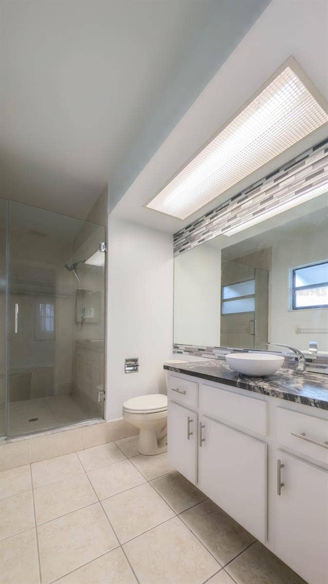 7910 RIVERDALE DRIVE, New Port Richey, FL 34653 Private bath off master bedroom