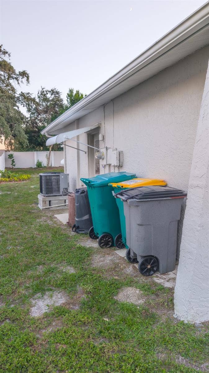 7910 RIVERDALE DRIVE, New Port Richey, FL 34653 7910 RIVERDALE DRIVE, New Port Richey, FL 34653