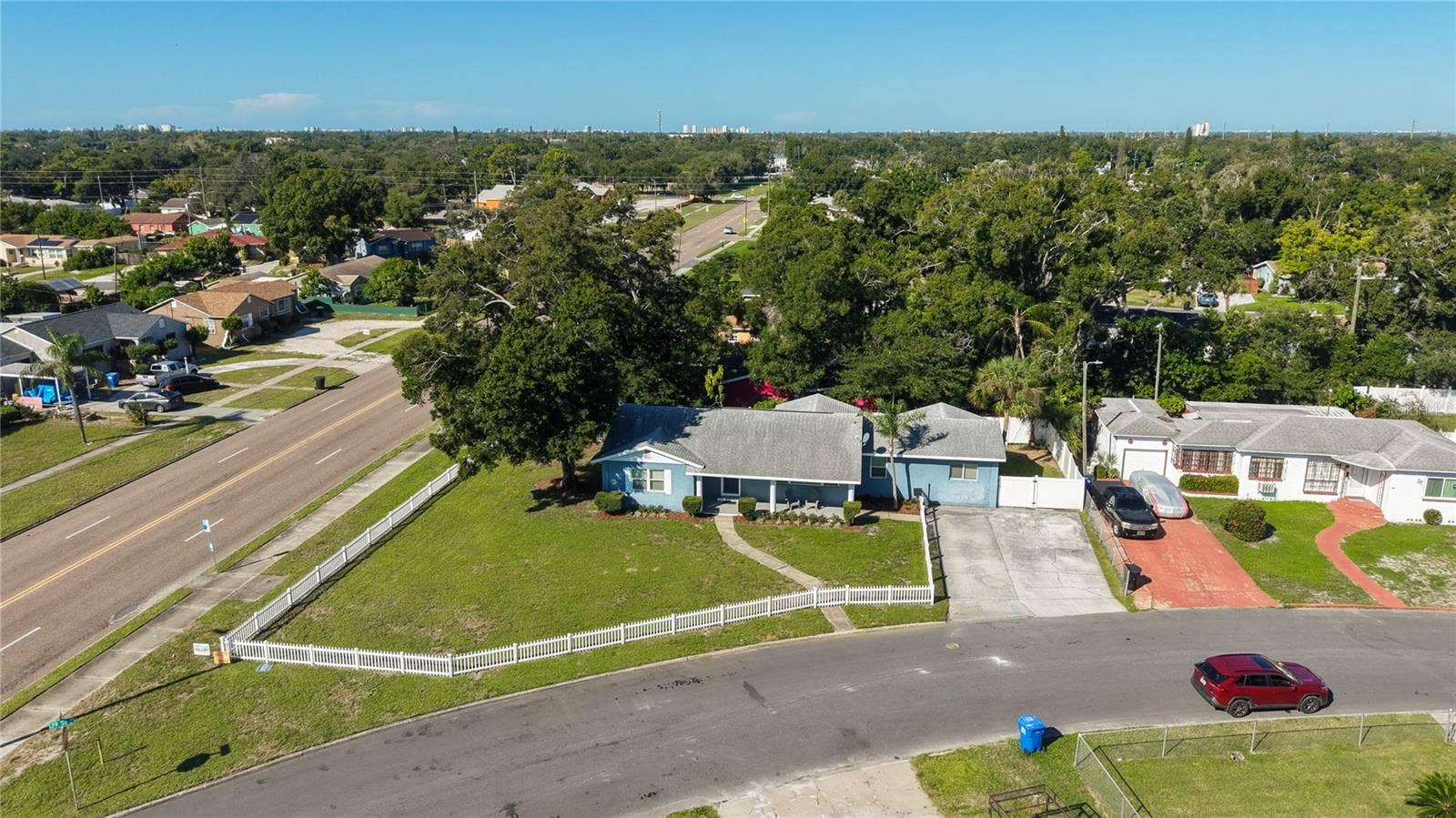 427 39TH STREET S, St Petersburg, FL 33711 427 39TH STREET S, St Petersburg, FL 33711