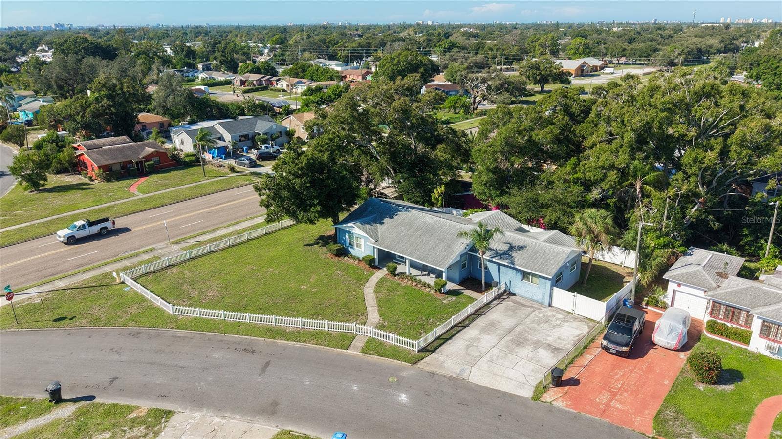 427 39TH STREET S, St Petersburg, FL 33711 427 39TH STREET S, St Petersburg, FL 33711
