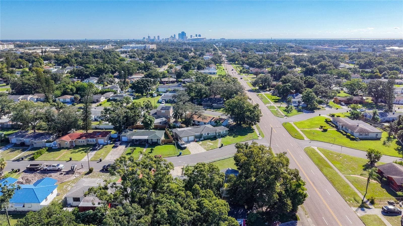 427 39TH STREET S, St Petersburg, FL 33711 427 39TH STREET S, St Petersburg, FL 33711