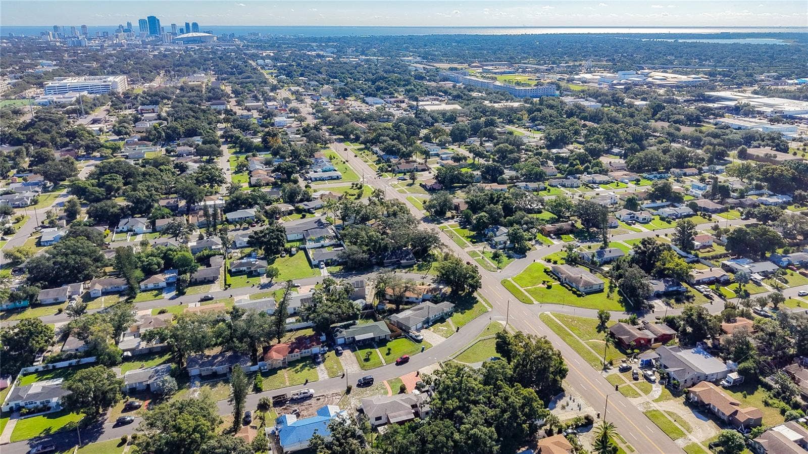 427 39TH STREET S, St Petersburg, FL 33711 427 39TH STREET S, St Petersburg, FL 33711