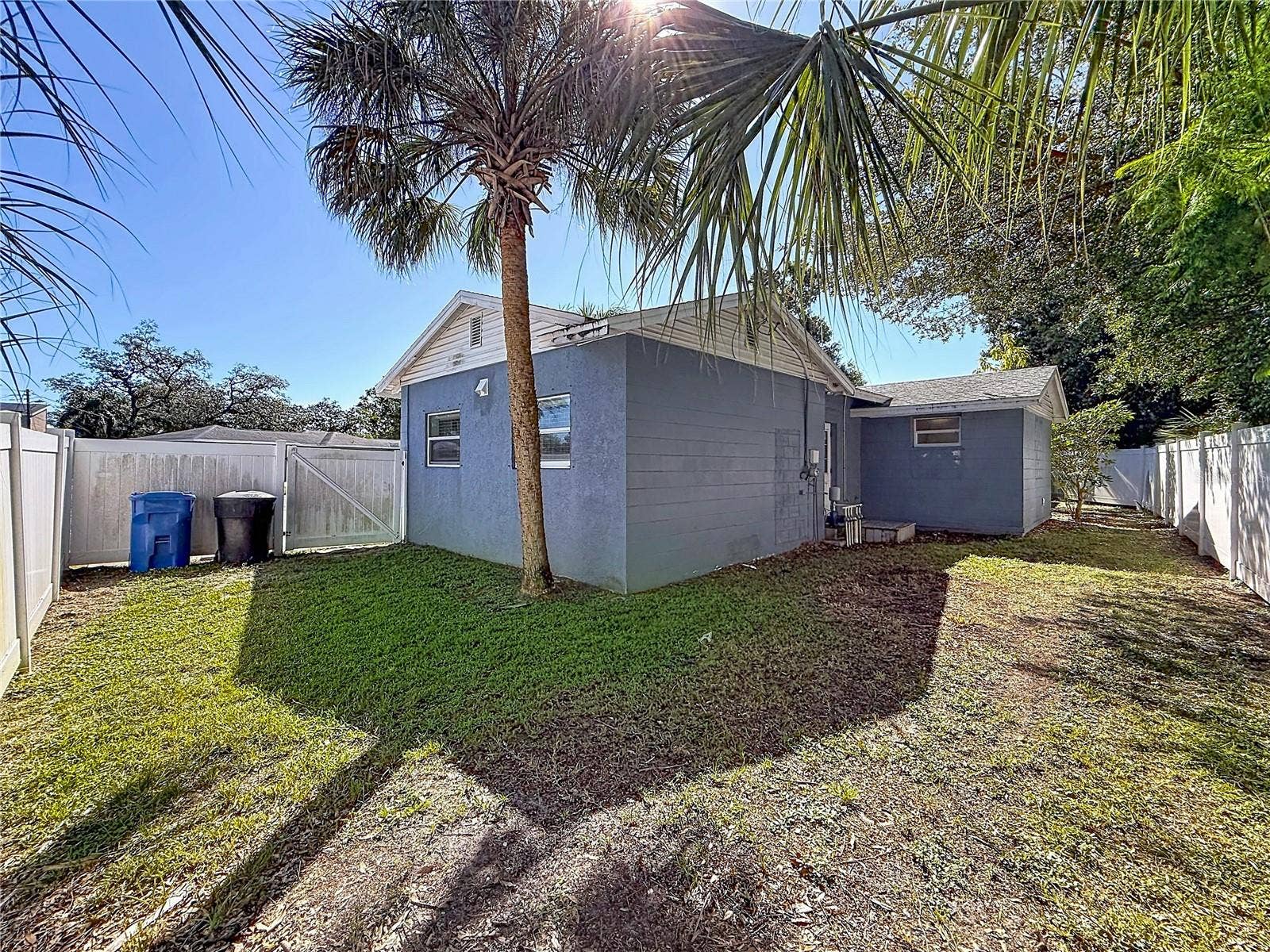 427 39TH STREET S, St Petersburg, FL 33711 427 39TH STREET S, St Petersburg, FL 33711