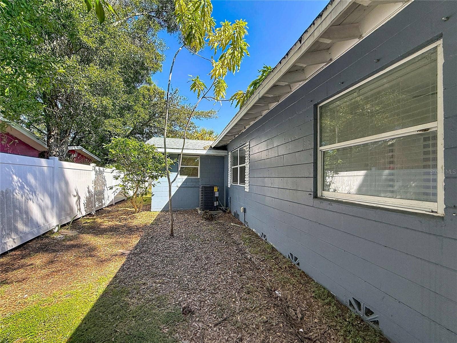 427 39TH STREET S, St Petersburg, FL 33711 427 39TH STREET S, St Petersburg, FL 33711