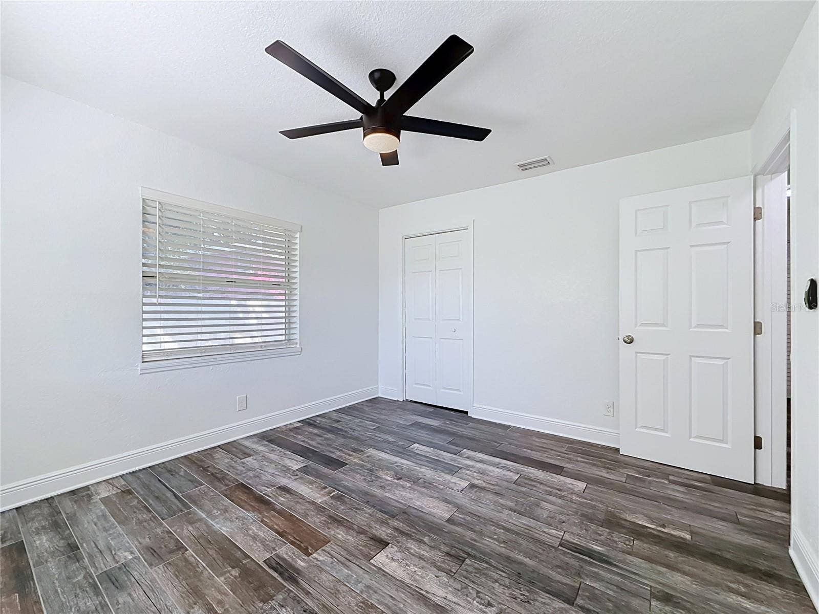 427 39TH STREET S, St Petersburg, FL 33711 427 39TH STREET S, St Petersburg, FL 33711