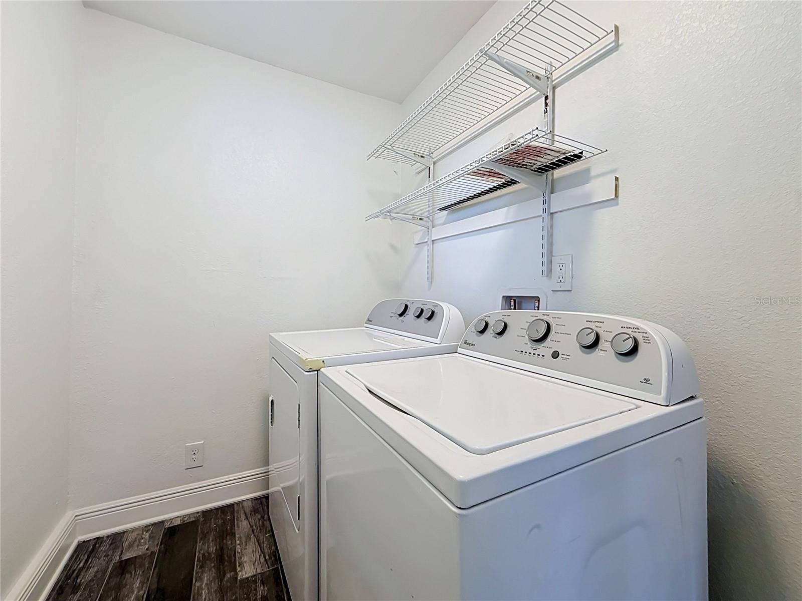 427 39TH STREET S, St Petersburg, FL 33711 Laundry Room