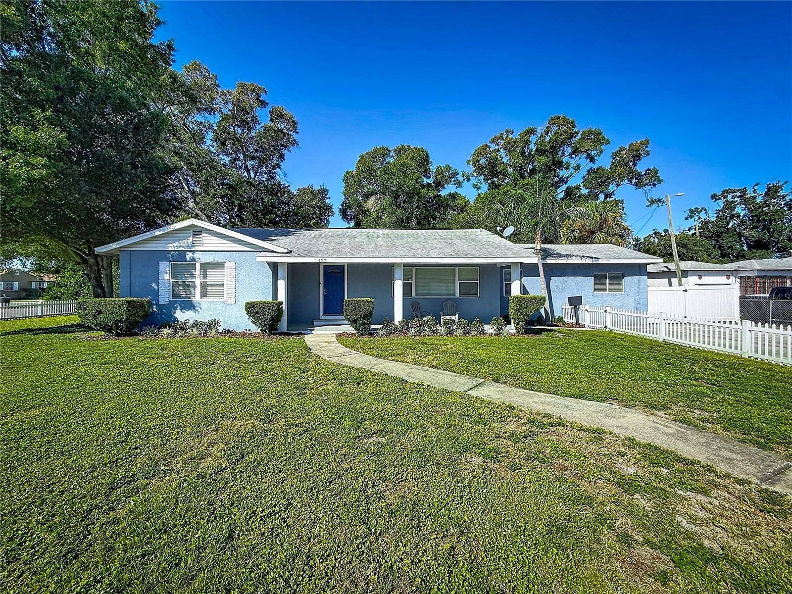 427 39TH STREET S, St Petersburg, FL 33711 427 39TH STREET S, St Petersburg, FL 33711