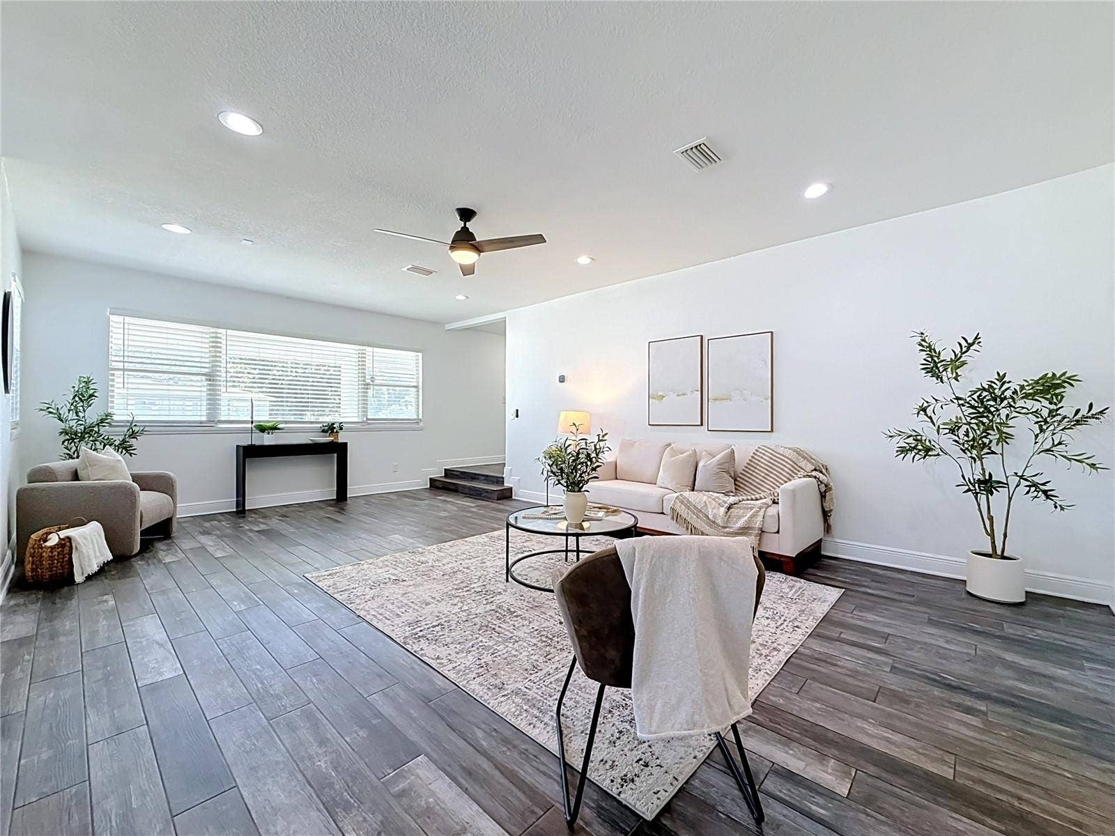 427 39TH STREET S, St Petersburg, FL 33711 427 39TH STREET S, St Petersburg, FL 33711